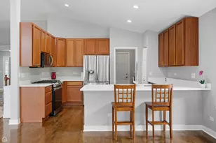 2008 Crooked Tree Ct, McHenry, IL 60050 - Photo 8