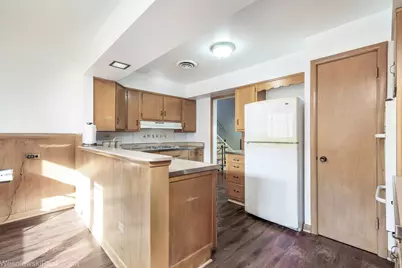 6400 N Knox Avenue, Lincolnwood, IL 60712 - Photo 12