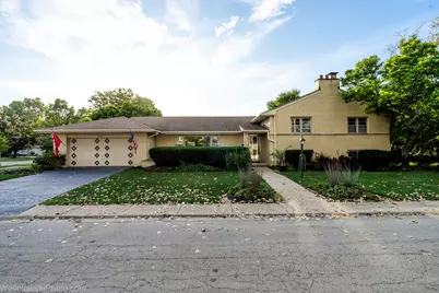 6400 N Knox Avenue, Lincolnwood, IL 60712 - Photo 1