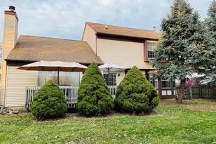 1304 Yorkshire Ln, Carol Stream, IL 60188 - Photo 18