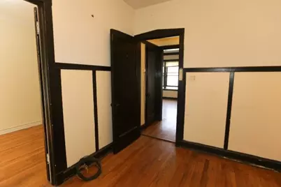 1923 W Winnemac Avenue #1, Chicago, IL 60640 - Photo 4