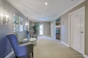 1 Oak Brook Club Dr, Oak Brook, IL 60523 - Photo 6