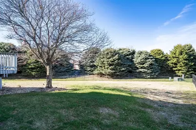 2822 Chesapeake Lane, Bloomington, IL 61704 - Photo 2