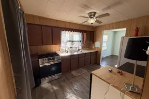 1104 Hemlock Ave, Dixon, IL 61021 - Photo 12