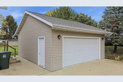 28902 Carriage Drive, Sterling, IL 61081 - Photo 6