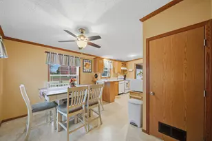 28902 Carriage Dr, Sterling, IL 61081 - Photo 26