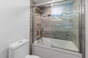 5217 Kathleen Ct, Oak Forest, IL 60452 - Photo 10