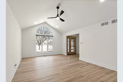 5217 Kathleen Court, Oak Forest, IL 60452 - Photo 2