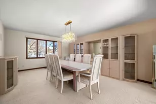 9 Buckingham Dr, Sugar Grove, IL 60554 - Photo 10