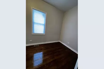 6415 S Eberhart Avenue, Chicago, IL 60637 - Photo 8