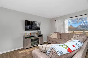 24646 W Eames St, Channahon, IL 60410 - Photo 8