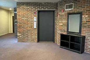 1018 Castilian Ct, Glenview, IL 60025 - Photo 2