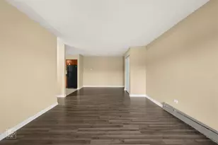 107 W Elk Trail, Carol Stream, IL 60188 - Photo 8