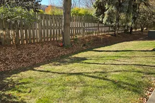 273 W 20th St, Lombard, IL 60148 - Photo 14