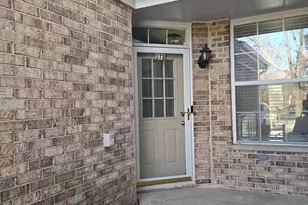 273 W 20th St, Lombard, IL 60148 - Photo 2