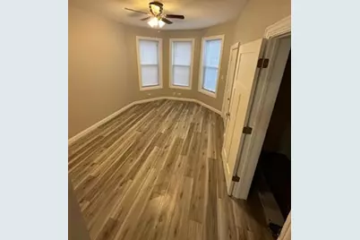 3141 N Central Park Avenue, Chicago, IL 60618 - Photo 6