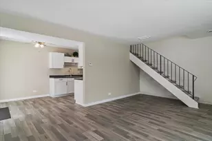 1850 Jamestown Cir, Hoffman Estates, IL 60195 - Photo 8