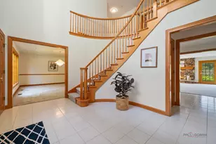1728 Holly Ct, Long Grove, IL 60047 - Photo 2