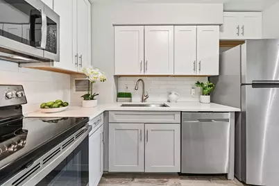 401 E Ontario Street #2304, Chicago, IL 60611 - Photo 14