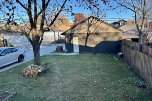 908 N Raynor Ave, Joliet, IL 60435 - Photo 12