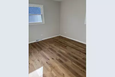 613 S Broadway Street, McHenry, IL 60050 - Photo 6