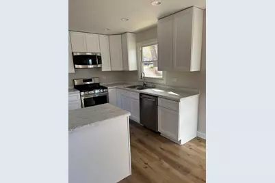 613 S Broadway Street, McHenry, IL 60050 - Photo 2