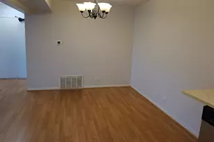 711 Tipperary Ct, Schaumburg, IL 60193 - Photo 4