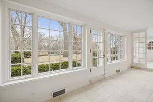 220 Maplewood Rd, Riverside, IL 60546 - Photo 8