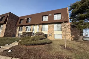 202 S Waters Edge Dr, Glendale Heights, IL 60139 - Photo 16