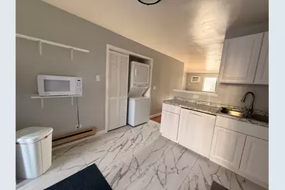 202 S Waters Edge Drive #102, Glendale Heights, IL 60139 - Photo 6