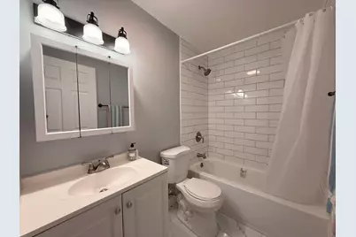 202 S Waters Edge Drive #102, Glendale Heights, IL 60139 - Photo 14