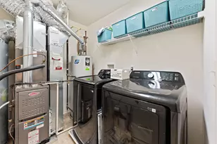 586 Vine St, Hampshire, IL 60140 - Photo 18