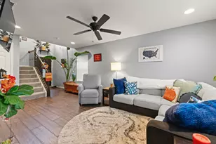 586 Vine St, Hampshire, IL 60140 - Photo 4