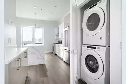 6555 W North Avenue #204, Oak Park, IL 60302 - Photo 12