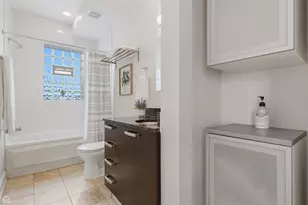 1360 W Estes Ave, Chicago, IL 60626 - Photo 18