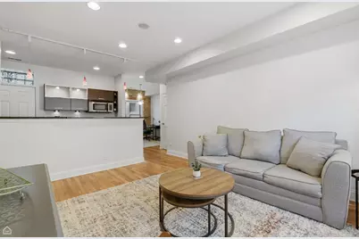 1360 W Estes Avenue #2N, Chicago, IL 60626 - Photo 6