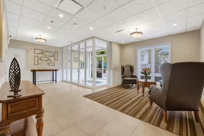 799 Graceland Avenue #404A, Des Plaines, IL 60016 - Photo 2