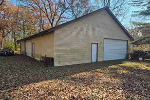 3205 N 17120 E Rd, Momence, IL 60954 - Photo 14