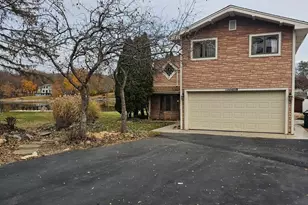 6N263 River Dr, Saint Charles, IL 60174 - Photo 1