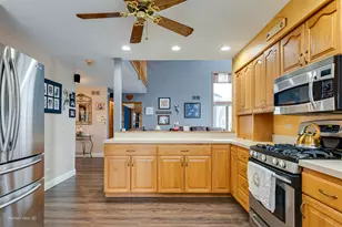 1910 Hampton Ct, Plainfield, IL 60586 - Photo 10