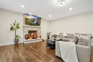 8318 W 91st St, Hickory Hills, IL 60457 - Photo 18