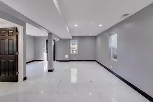 543 E 92nd St, Chicago, IL 60619 - Photo 6