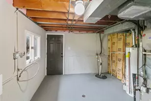 242 S Harper Ave, Glenwood, IL 60425 - Photo 18