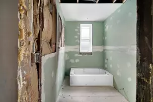 8626 S Kingston Ave, Chicago, IL 60617 - Photo 16