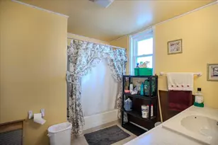 1104 Cora St, Joliet, IL 60435 - Photo 10