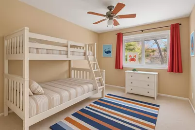 900 Sarasota Lane, Crystal Lake, IL 60014 - Photo 32