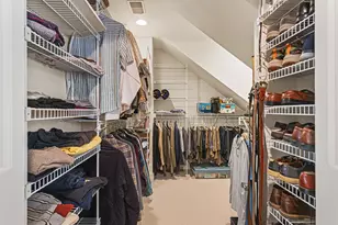 811 Paris Ave, Rockford, IL 61107 - Photo 32