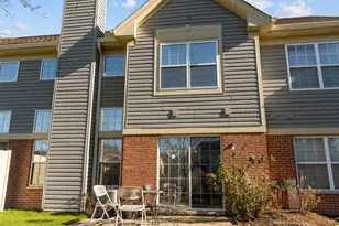 232 Manor Dr, Buffalo Grove, IL 60089 - Photo 20