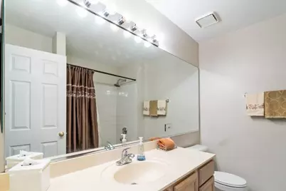 232 Manor Drive, Buffalo Grove, IL 60089 - Photo 12