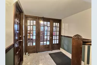 2921 N Pine Grove Avenue #1, Chicago, IL 60657 - Photo 4